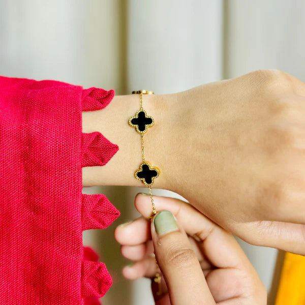 Elegant Black & White Double Sided Clover Bracelet –